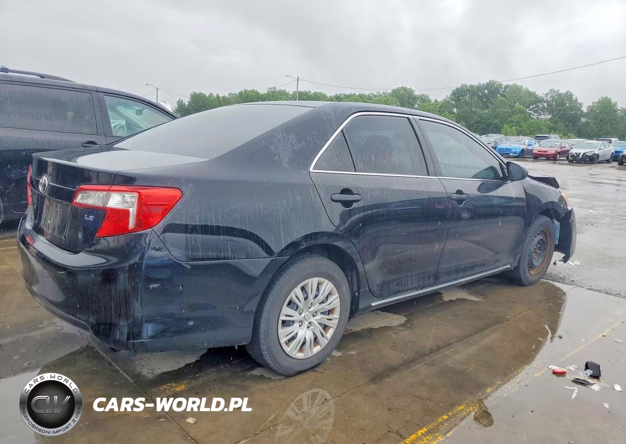 2014 Toyota Camry Le VIN:4T4BF1FK2ER367957 - 3