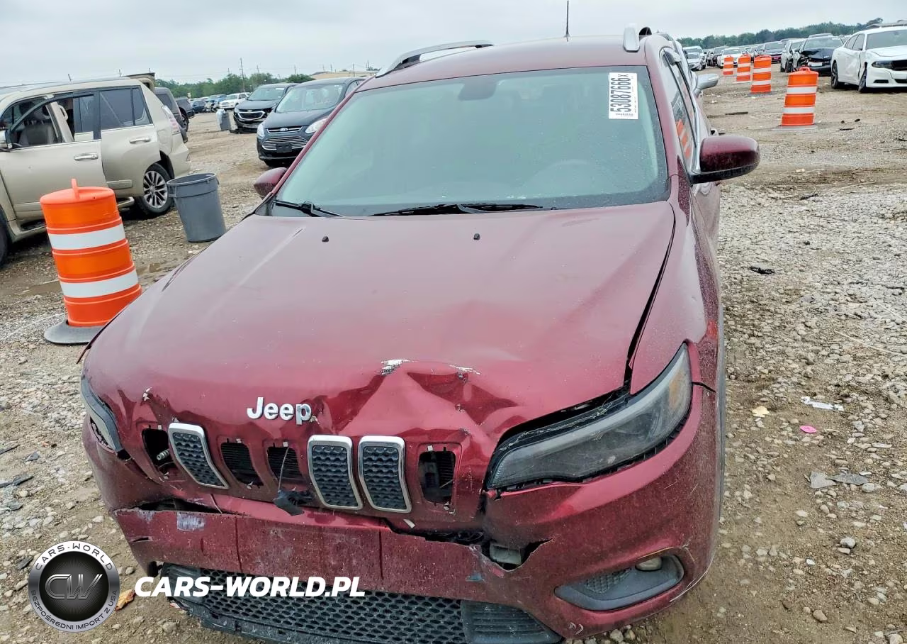 2019 Jeep Cherokee Latitude VIN:1C4PJLCB8KD296777 - 5