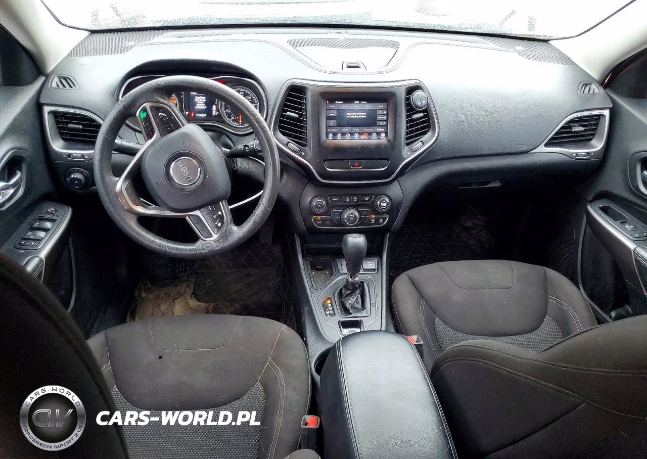 2019 Jeep Cherokee Latitude VIN:1C4PJLCB8KD296777 - 8