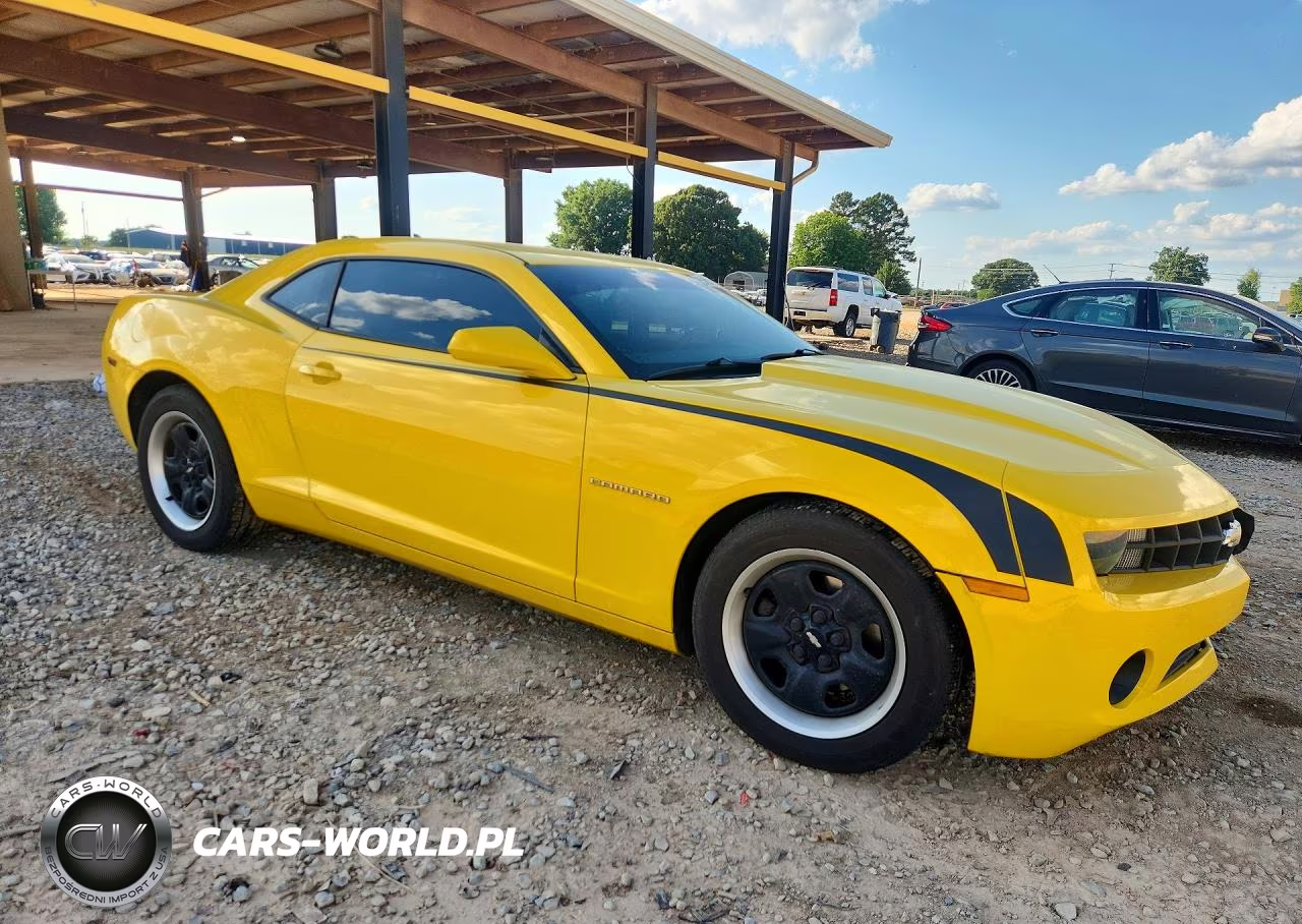 2012 Chevrolet Camaro Ls VIN:2G1FA1E35C9177758 - 4
