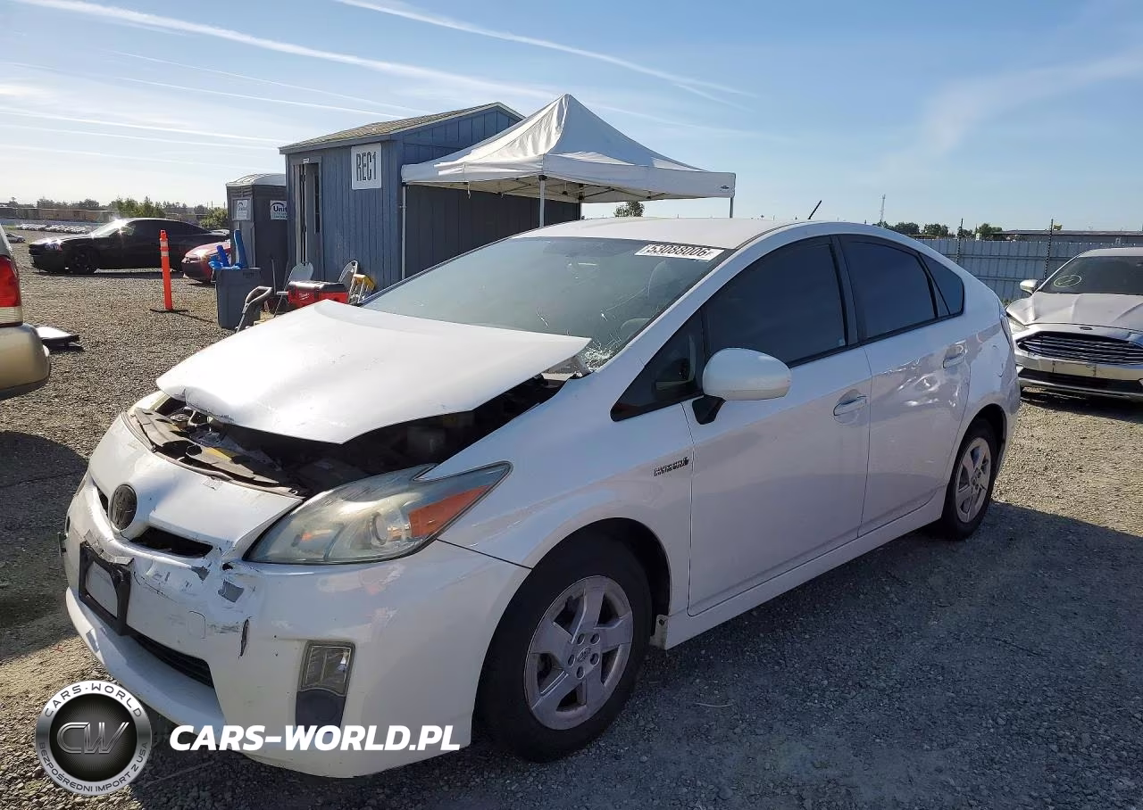2011 Toyota Prius Two – zdjęcie 1 z 12