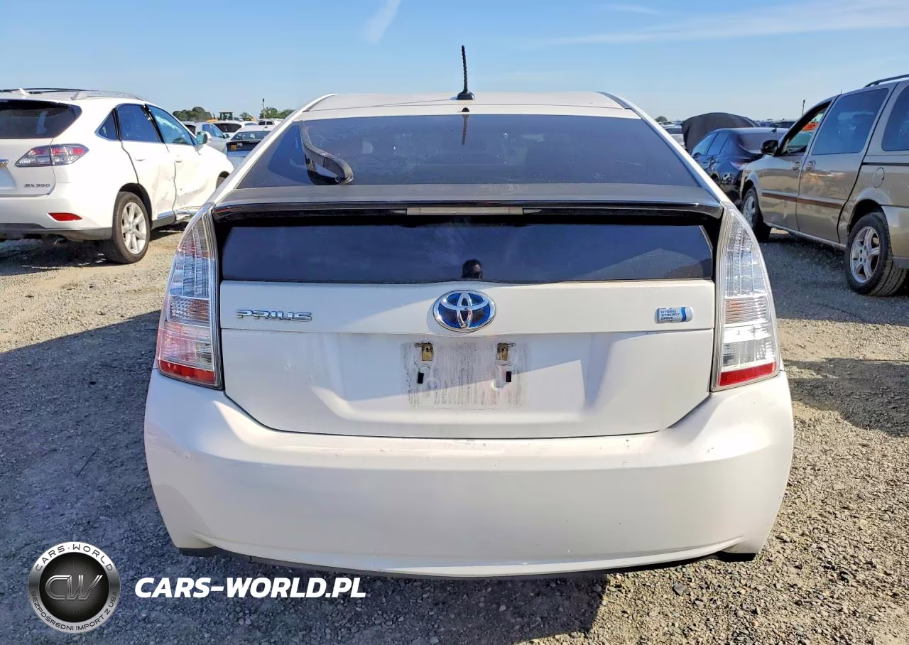 2011 Toyota Prius Two VIN:JTDKN3DU2B5334951 - 6
