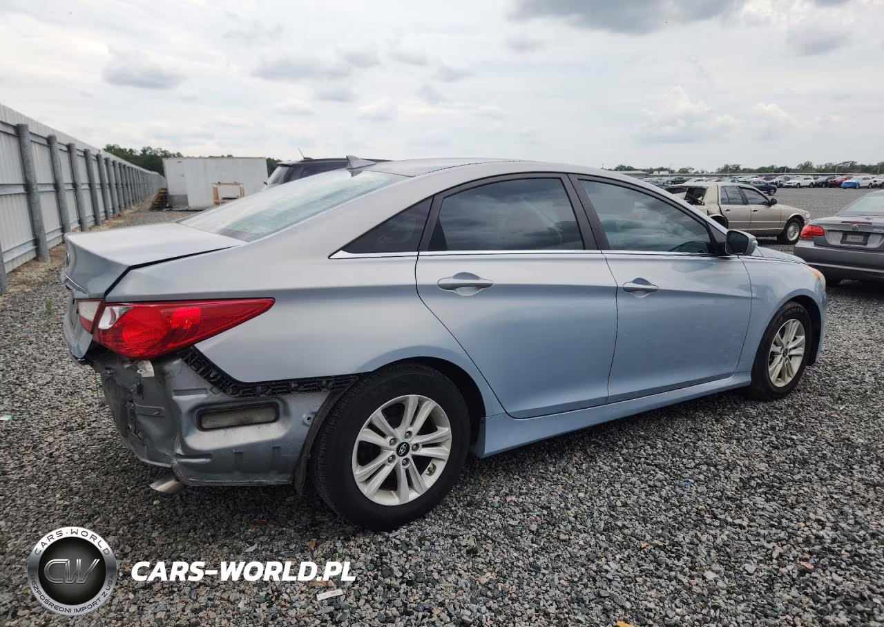 2014 Hyundai Sonata Gls VIN:5NPEB4AC0EH921581 - 3