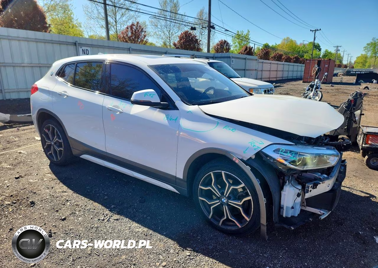 2018 BMW X2 xDrive28I VIN:WBXYJ5C38JEF79915 - 4