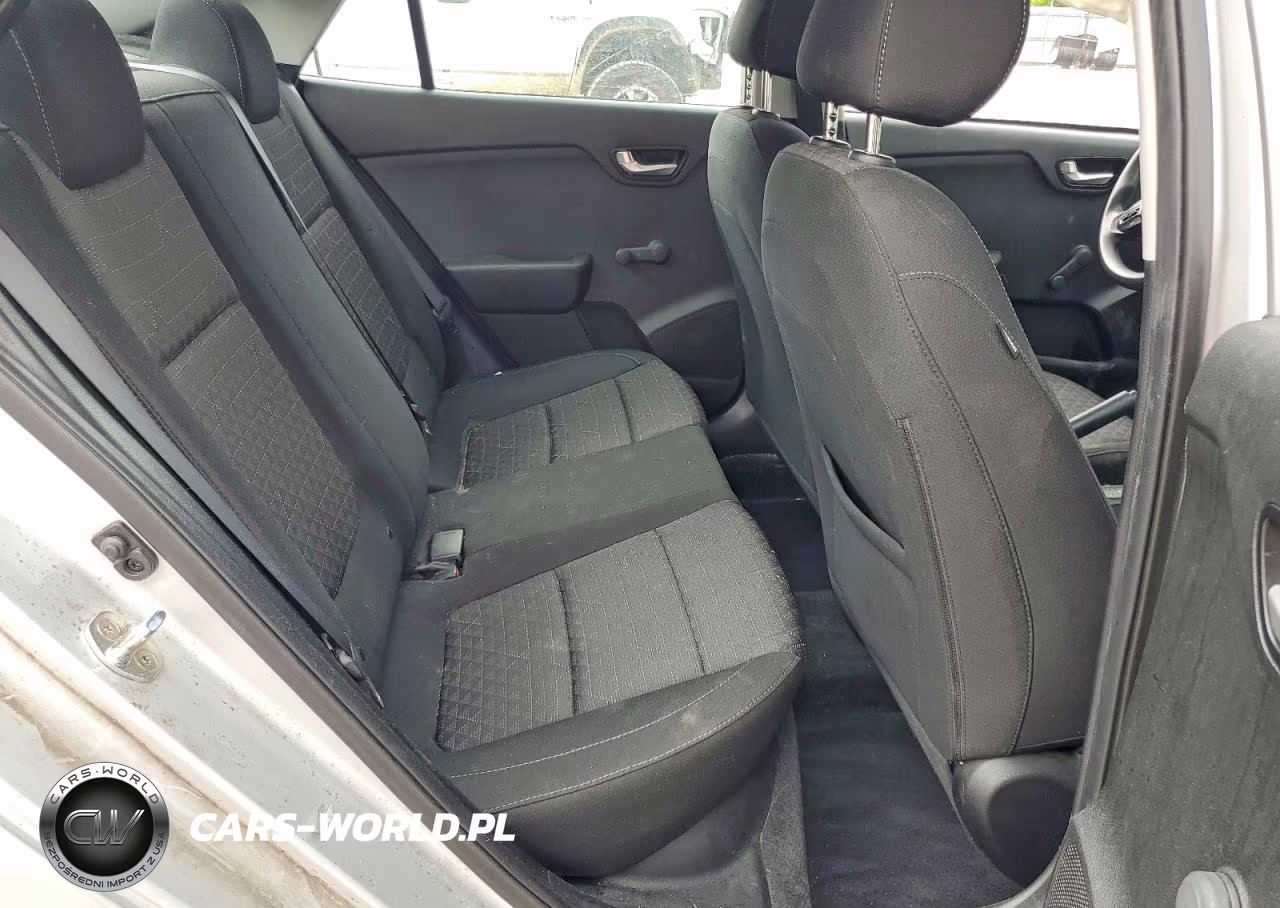2018 Kia Rio Lx VIN:3KPA24AB8JE070795 - 10