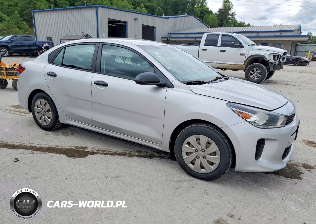 2018 Kia Rio Lx VIN:3KPA24AB8JE070795 - 4