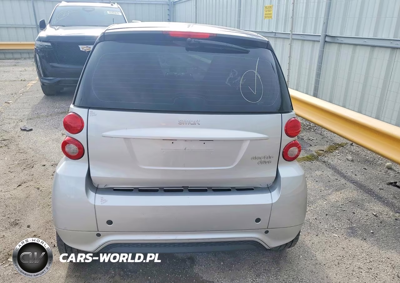 2014 Smart Fortwo VIN:WMEEJ9AA7EK736218 - 6