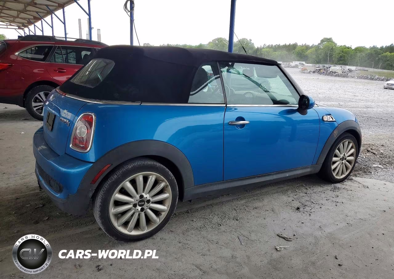2010 Mini Cooper S VIN:WMWMS3C54ATZ84920 - 3