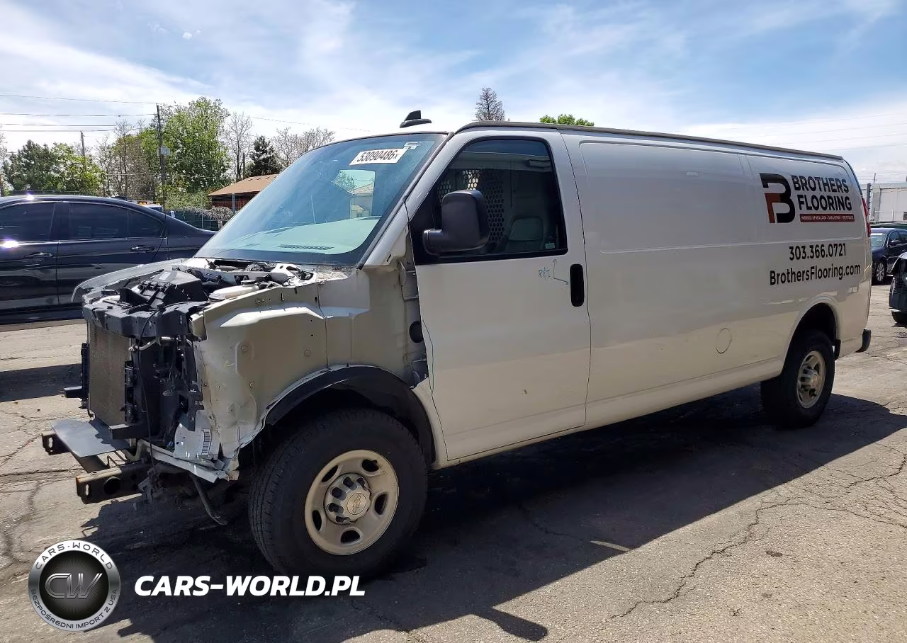 2018 Chevrolet Express G2500 VIN:1GCWGBFPXJ1331430 - 1