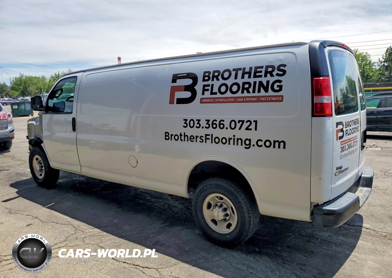 2018 Chevrolet Express G2500 VIN:1GCWGBFPXJ1331430 - 2
