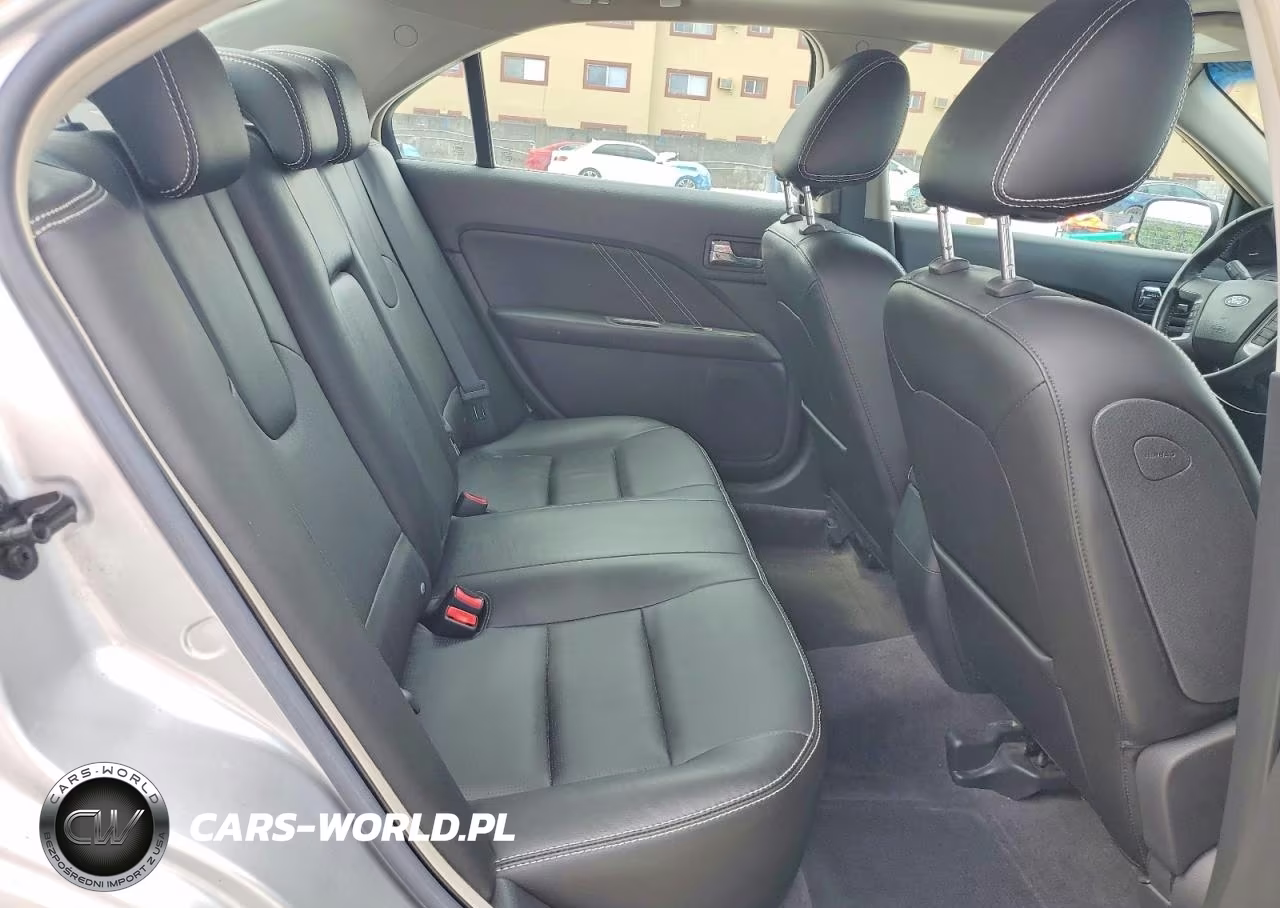 2010 Ford Fusion Sport VIN:3FAHP0KCXAR233736 - 10