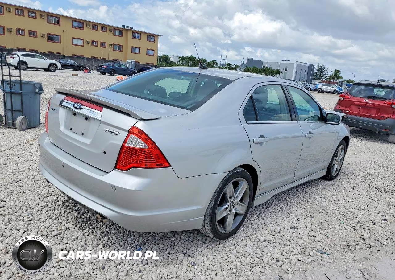 2010 Ford Fusion Sport VIN:3FAHP0KCXAR233736 - 3