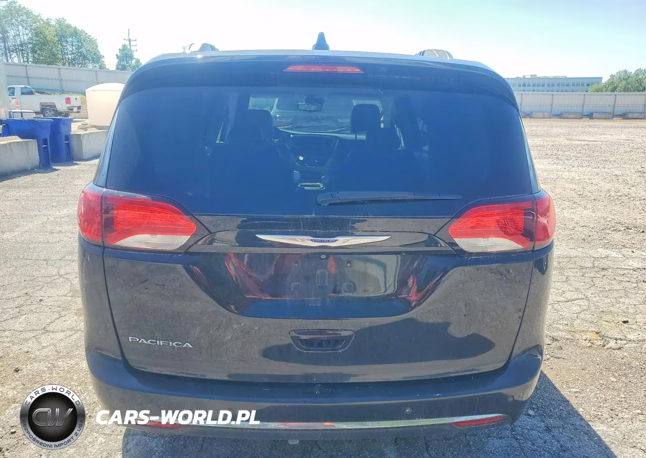 2018 Chrysler Pacifica Touring L VIN:2C4RC1BG1JR269906 - 6