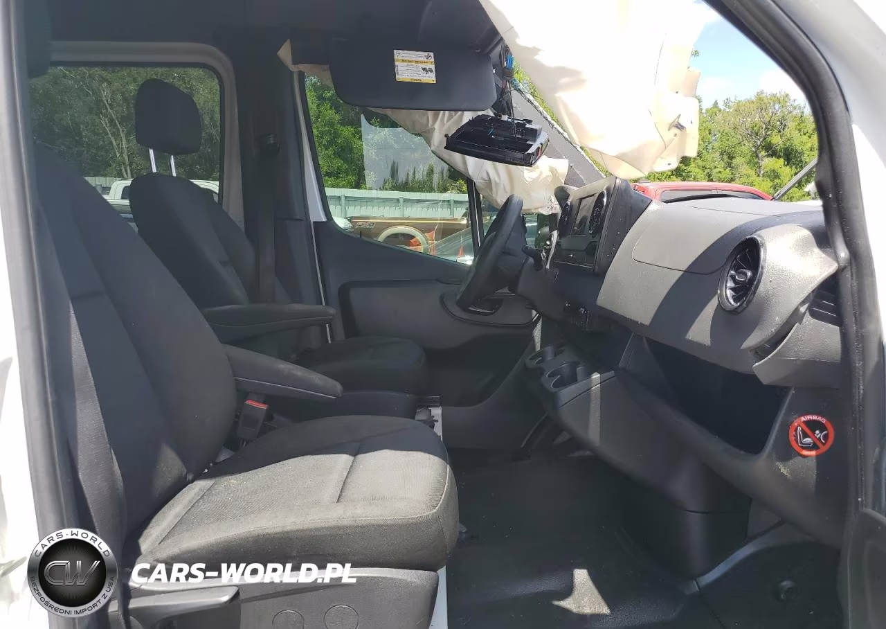 2019 Mercedes-Benz Sprinter 2500 VIN:WD4PF0CD1KP045539 - 5