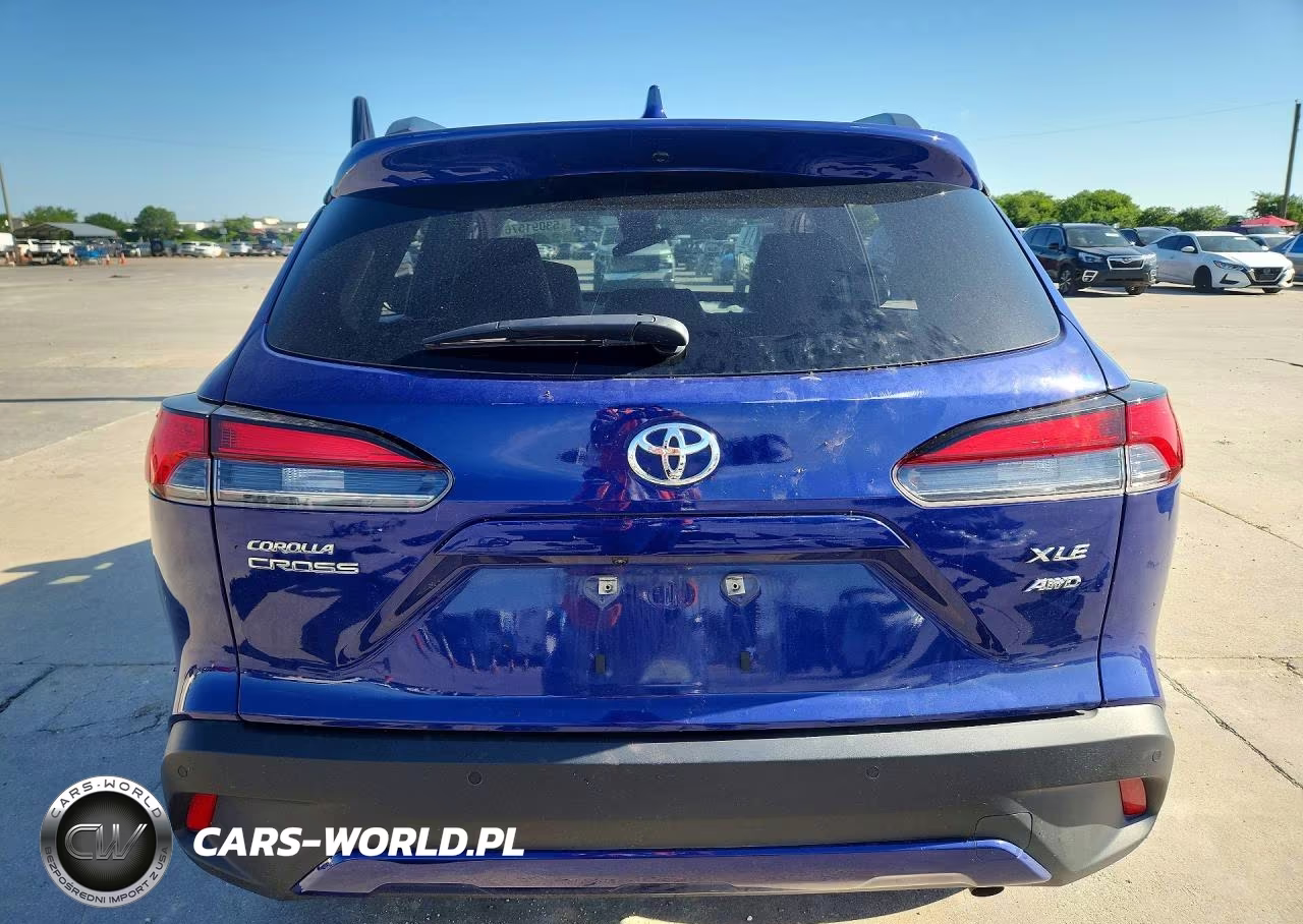 2022 Toyota Corolla Cross Xle VIN:7MUDAABG9NV024743 - 6