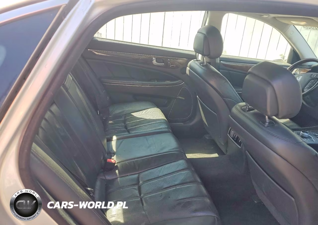 2011 Hyundai Equus Signature VIN:KMHGH4JF2BU029055 - 10