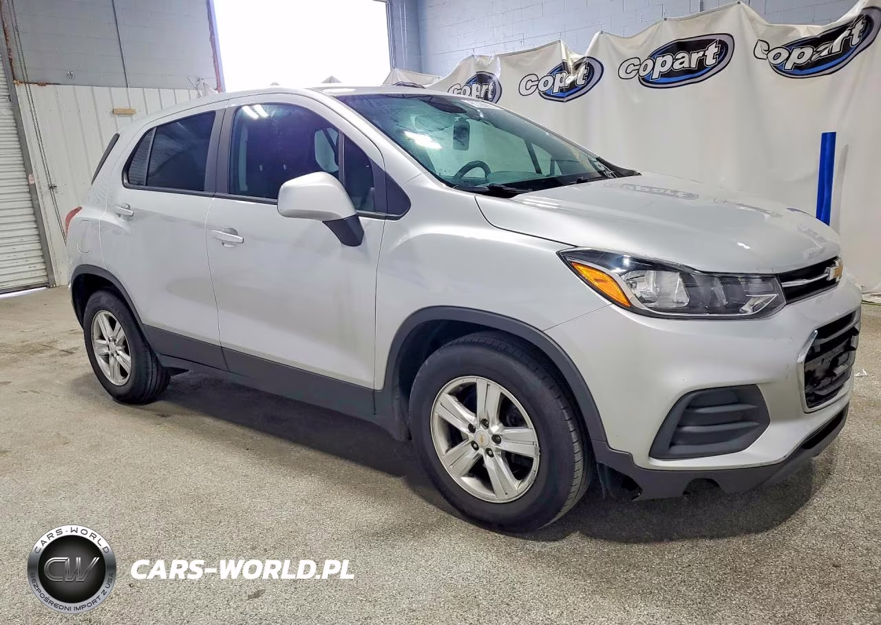 2020 Chevrolet Trax Ls VIN:KL7CJKSB9LB310237 - 4