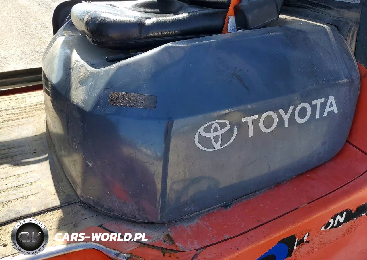 2009 Toyota 7Fgau50 Forklift VIN:00000000000070275 - 7
