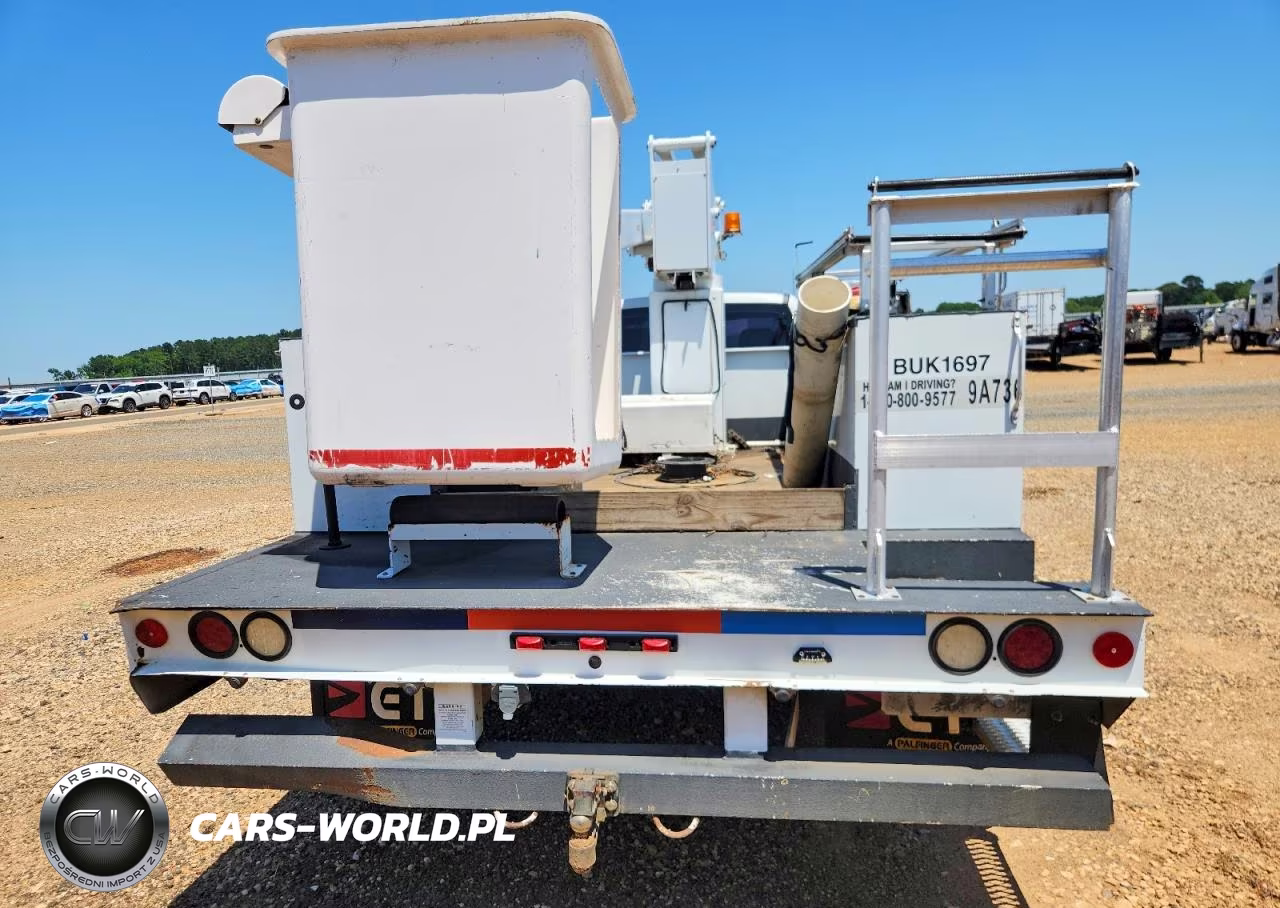 2017 Ford F450 Super Duty Bucket Truck VIN:1FDUF4GY3HEB23272 - 10