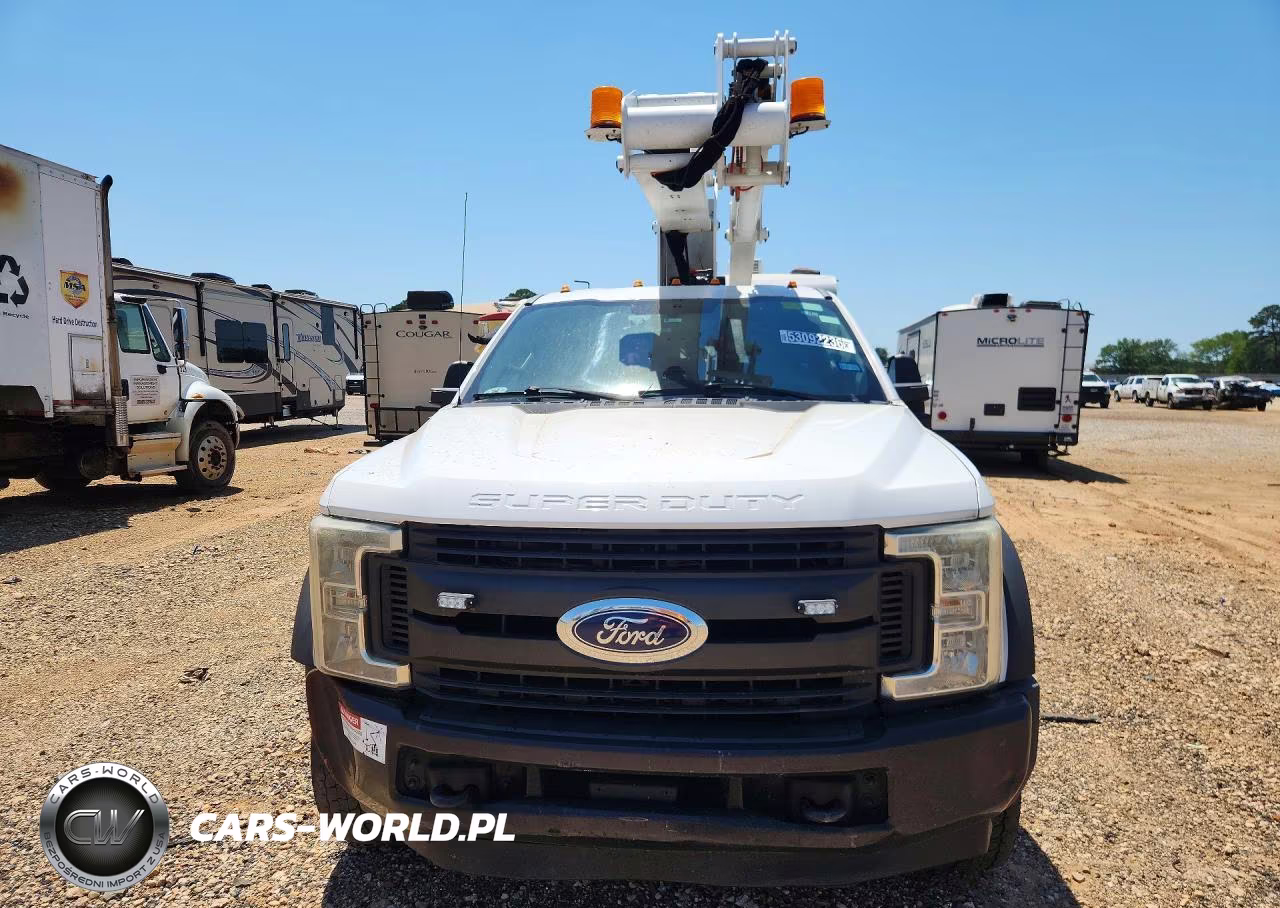 2017 Ford F450 Super Duty Bucket Truck VIN:1FDUF4GY3HEB23272 - 5