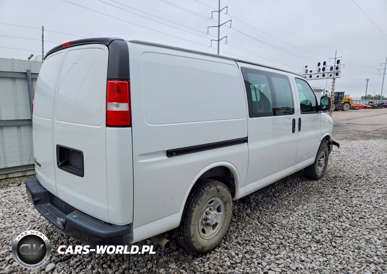 2021 Chevrolet Express G2500 VIN:1GCWGAFP3M1228168 - 3