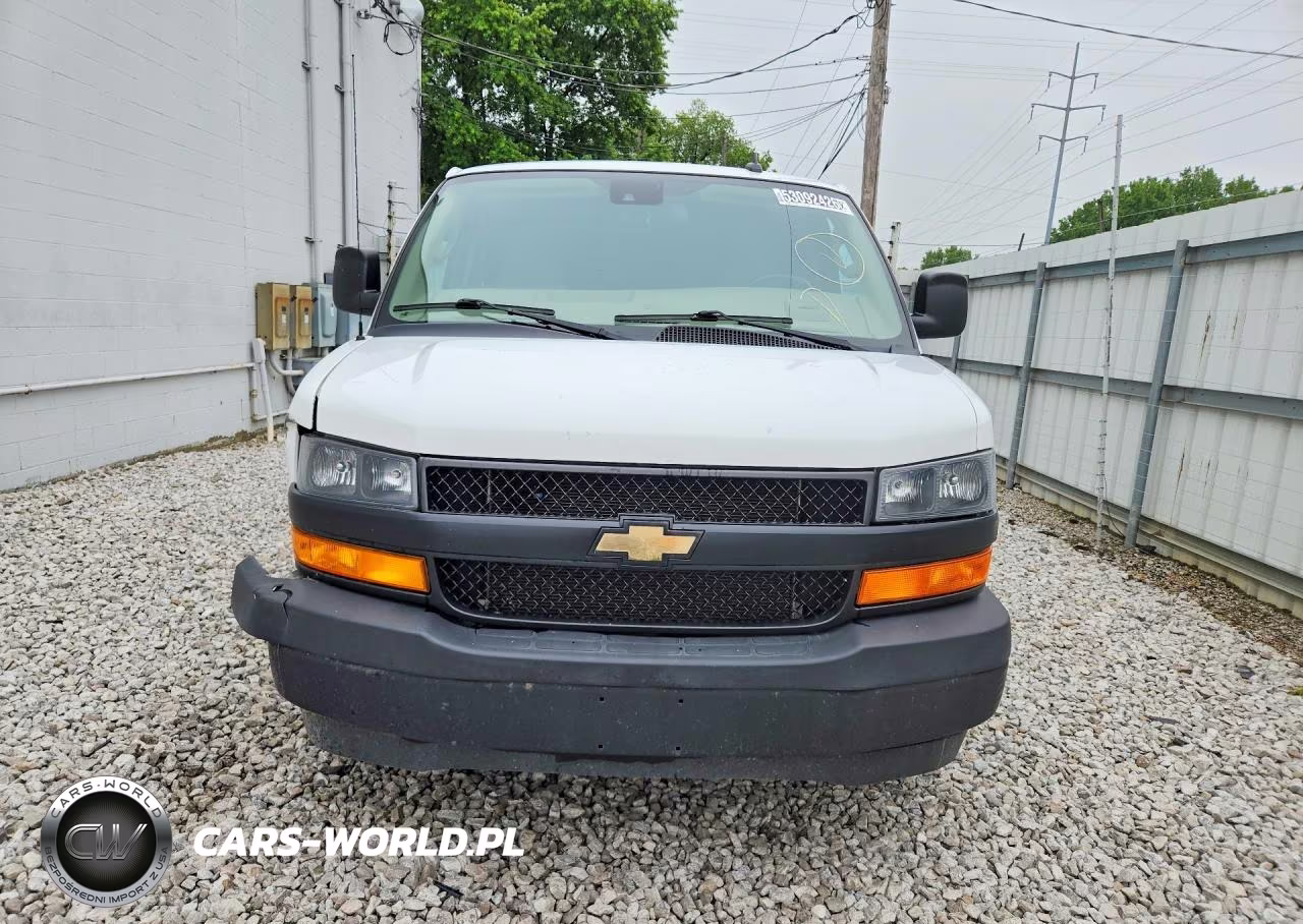 2021 Chevrolet Express G2500 VIN:1GCWGAFP3M1228168 - 5