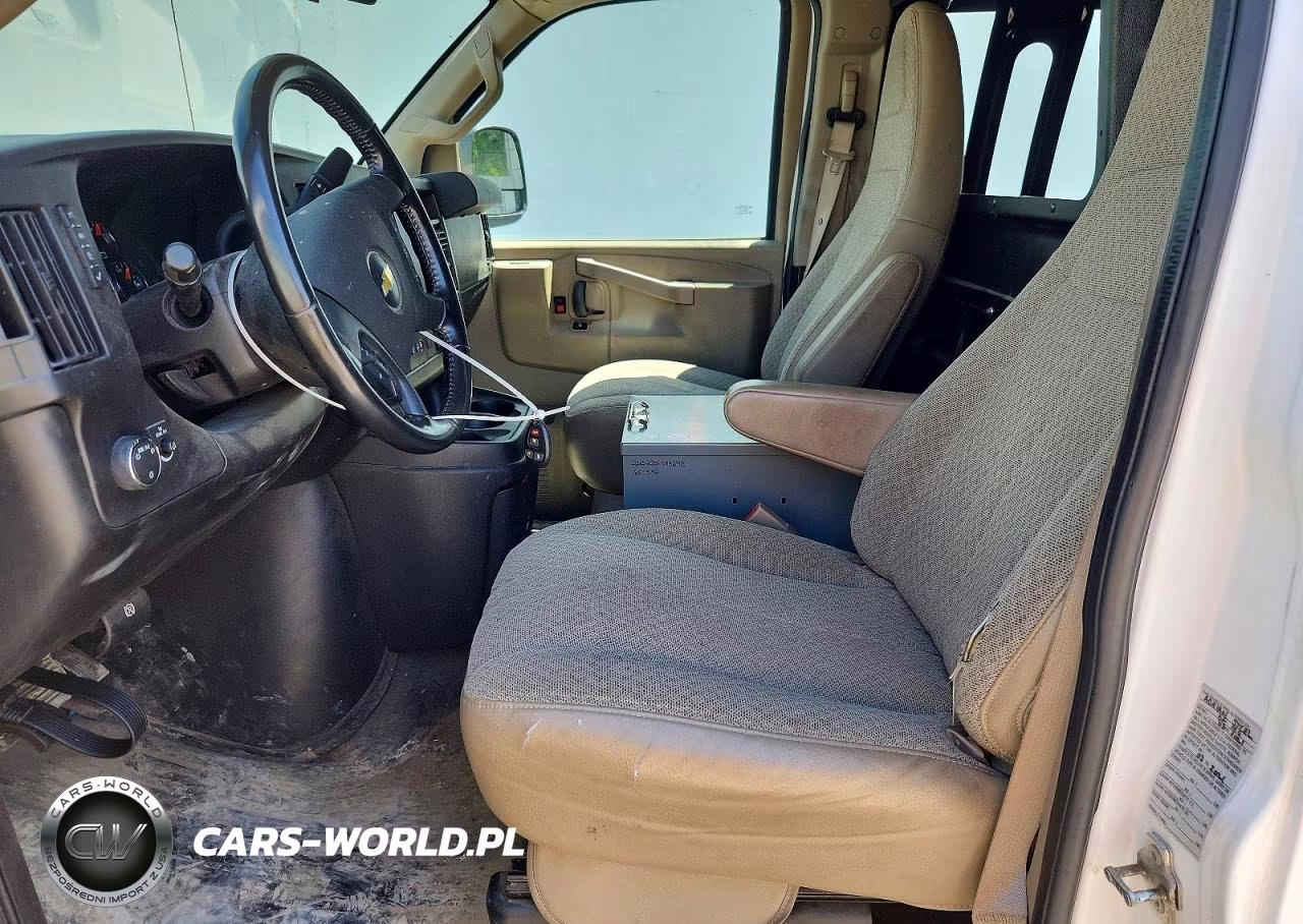 2021 Chevrolet Express G2500 VIN:1GCWGAFP3M1228168 - 7
