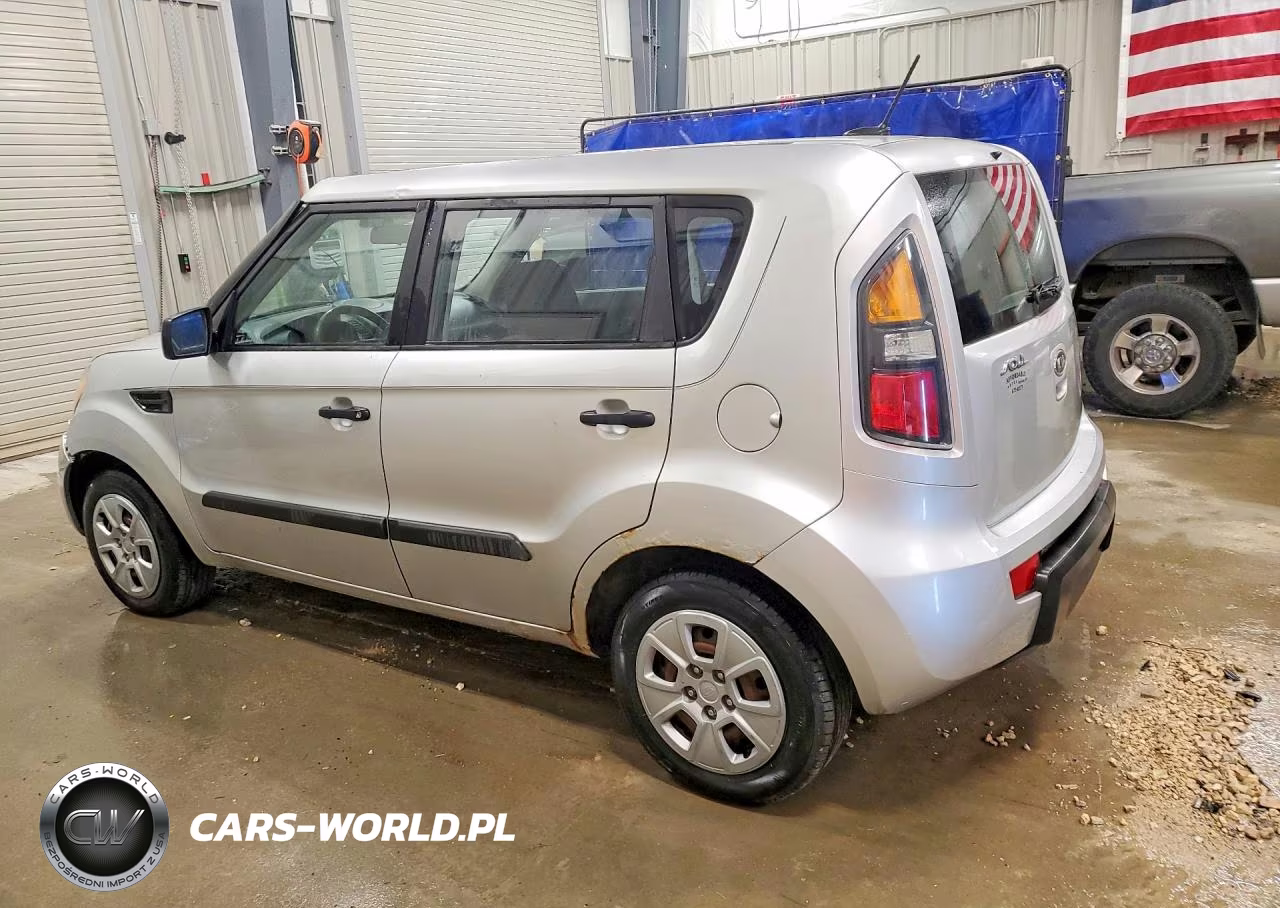 2011 Kia Soul Base VIN:KNDJT2A10B7714526 - 2
