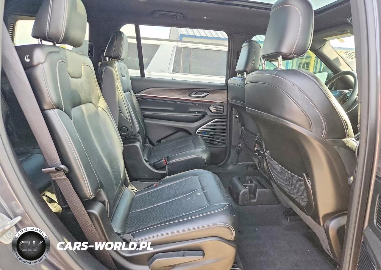2023 Jeep Grand Cherokee L Overland VIN:1C4RJKDG6P8841419 - 11