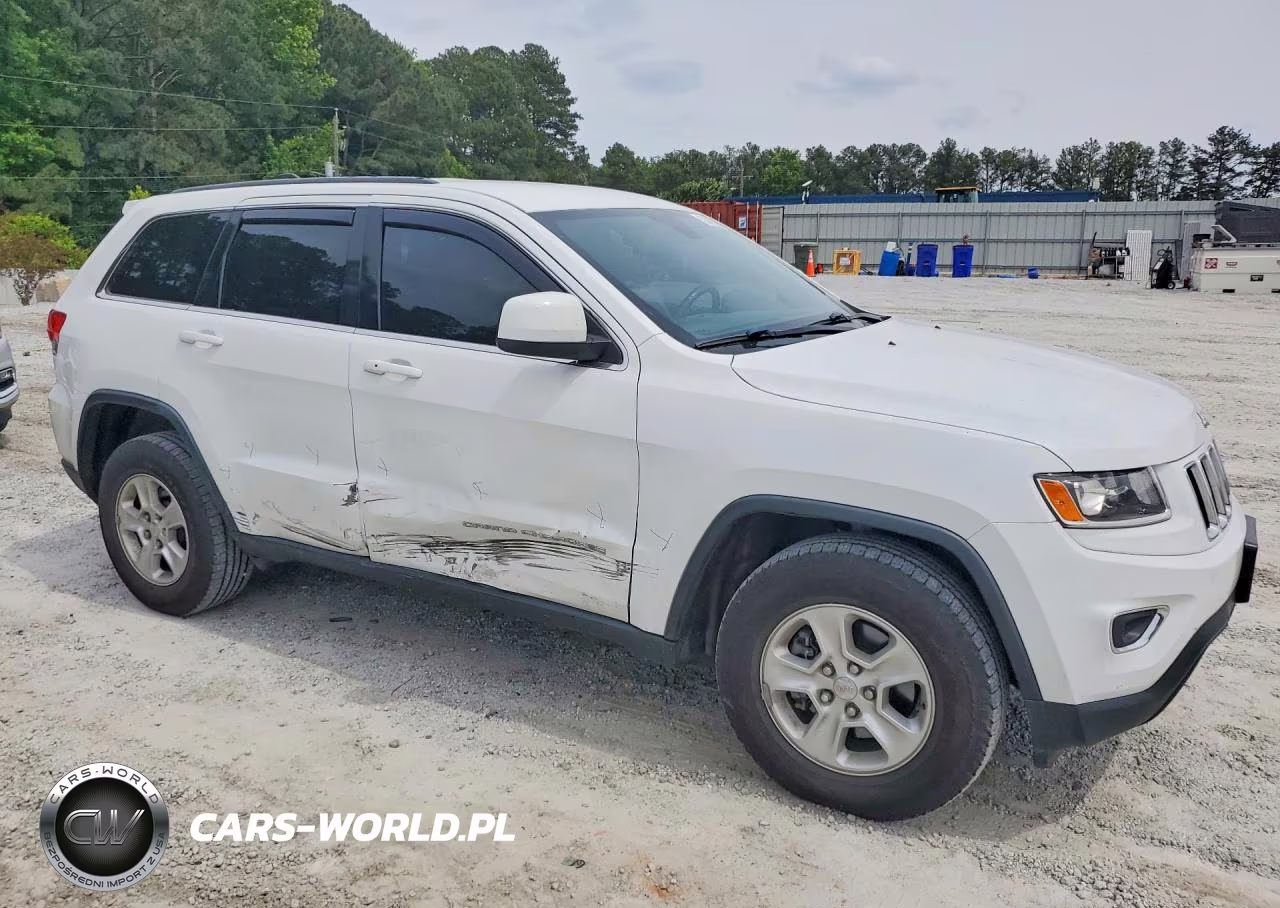 2016 Jeep Grand Cherokee Laredo VIN:1C4RJFAG9GC324284 - 4