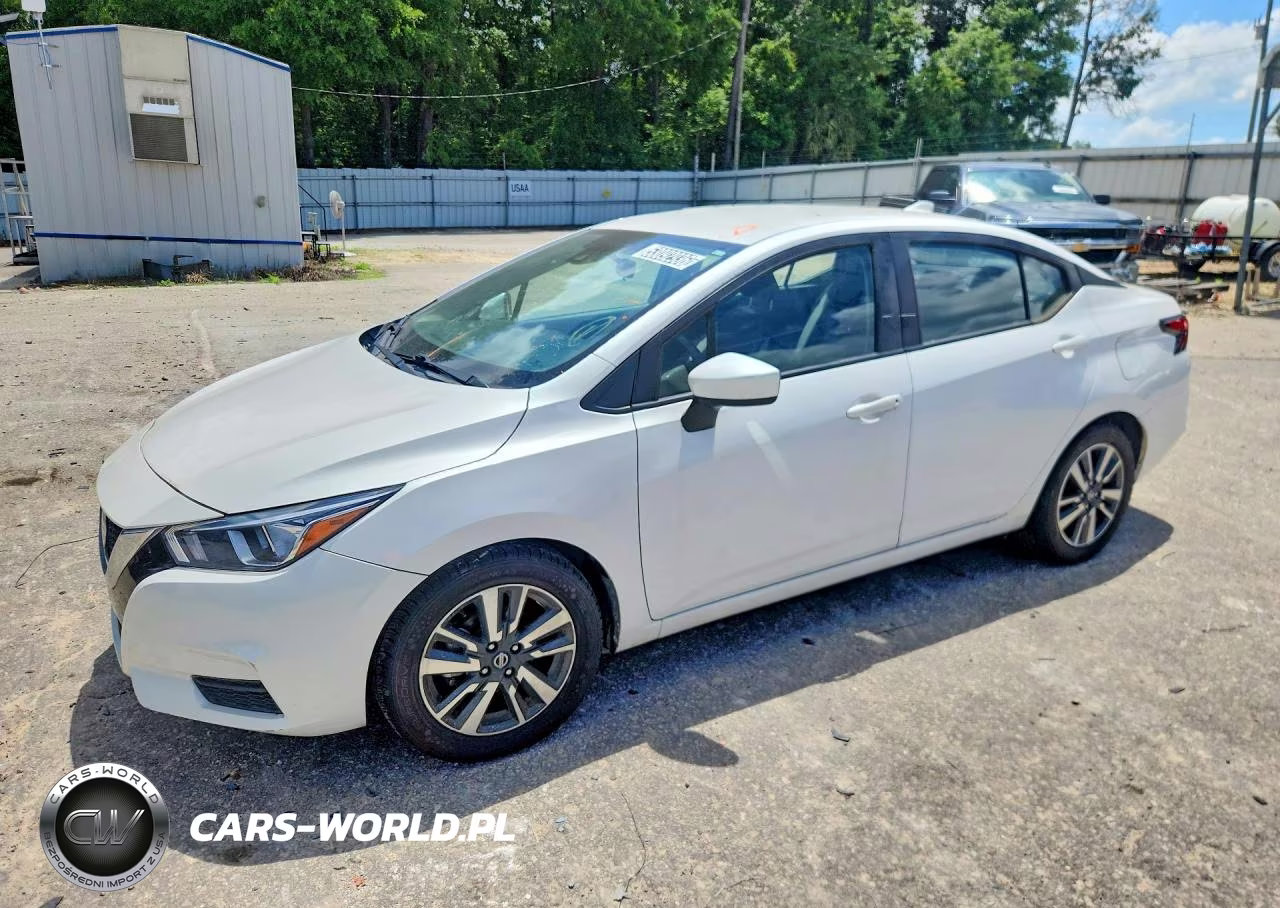 2022 Nissan Versa Sv