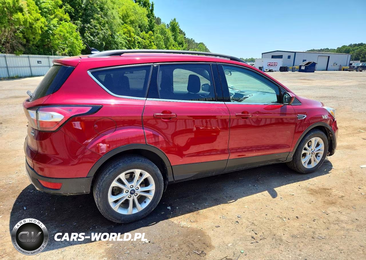 2018 Ford Escape Se VIN:1FMCU0GD0JUB35916 - 3