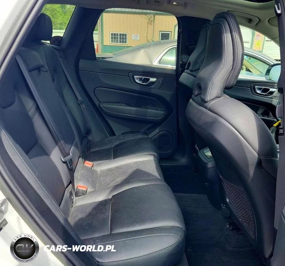 2023 Volvo Xc60 Plus VIN:YV4L12RW9P1219019 - 10