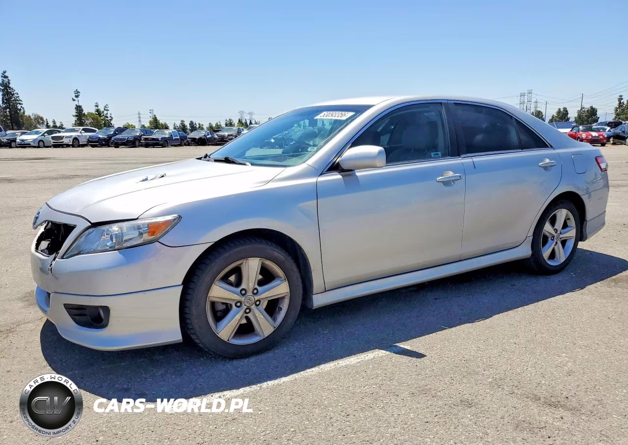 2010 Toyota Camry Se V6 – zdjęcie 1 z 12