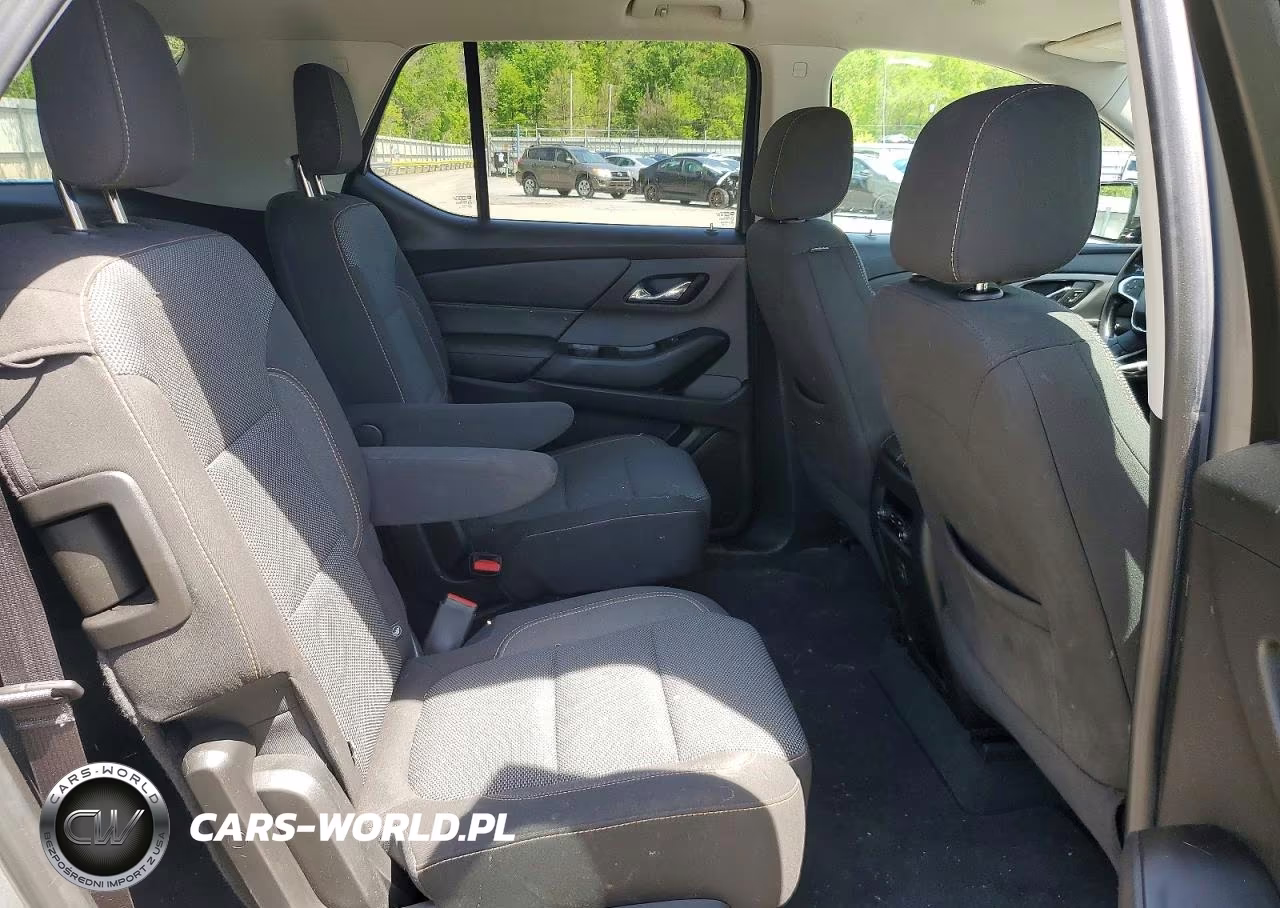 2018 Chevrolet Traverse Lt VIN:1GNEVGKW4JJ247056 - 11