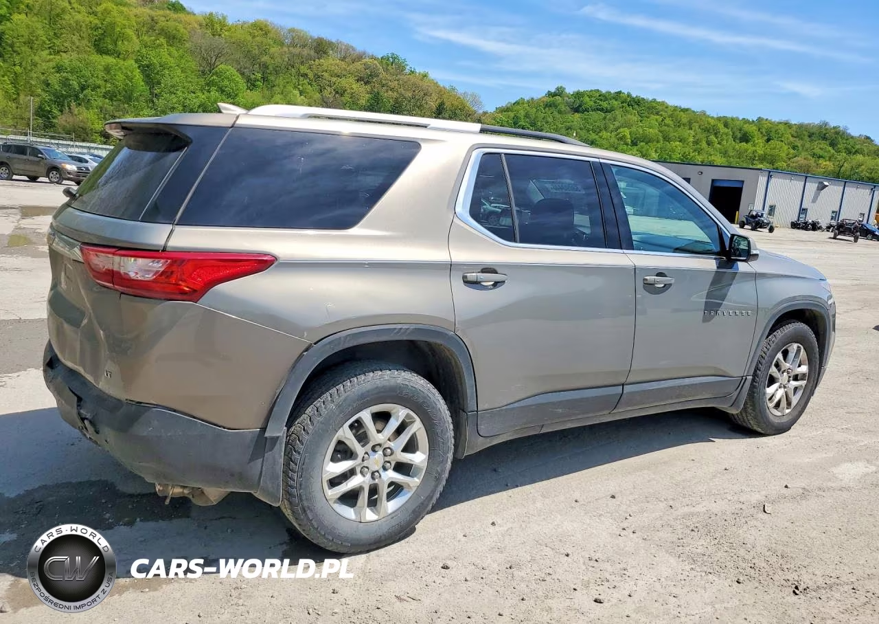 2018 Chevrolet Traverse Lt VIN:1GNEVGKW4JJ247056 - 3