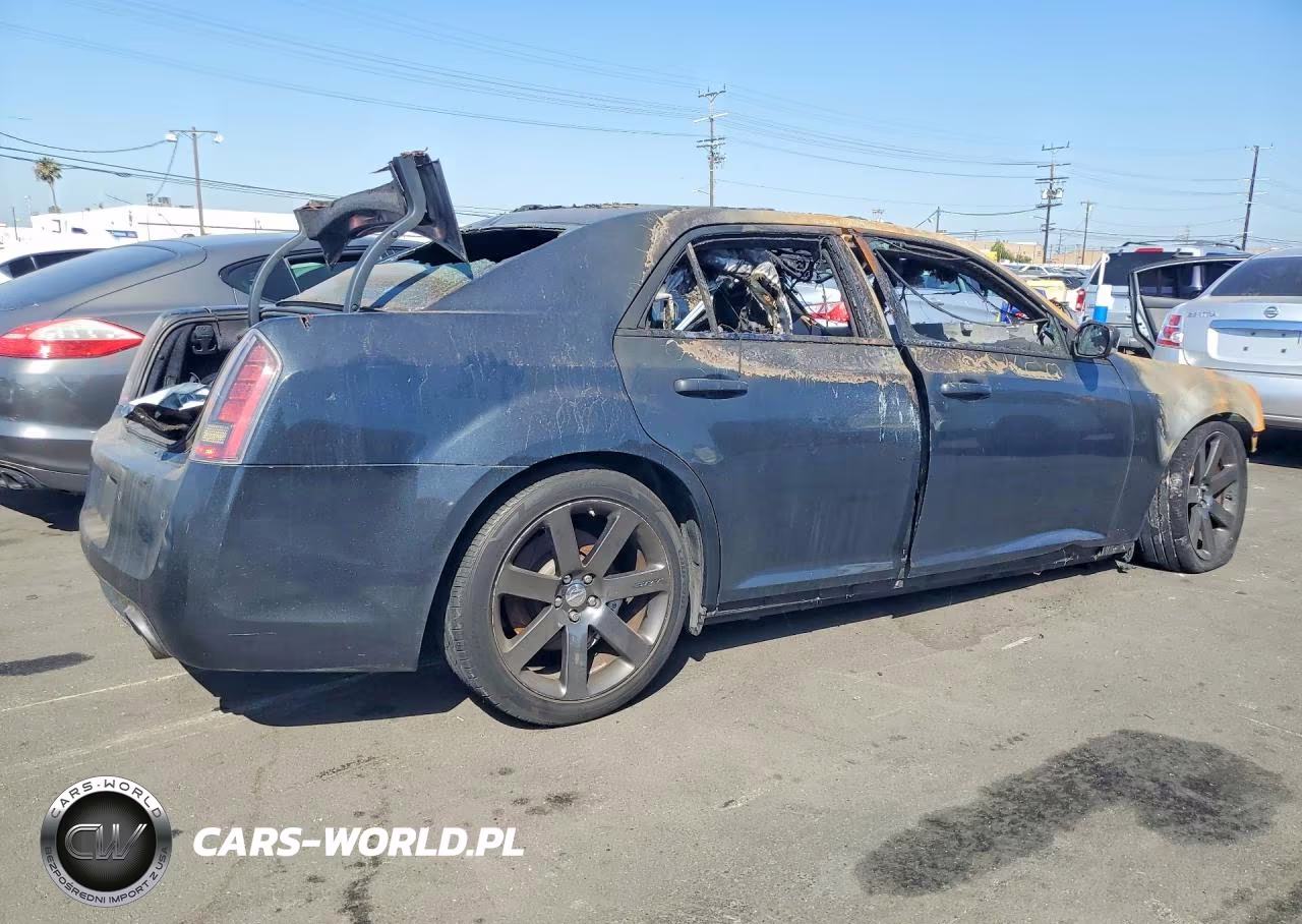 2014 Chrysler 300 Srt-8 VIN:2C3CCAFJ5EH331321 - 3