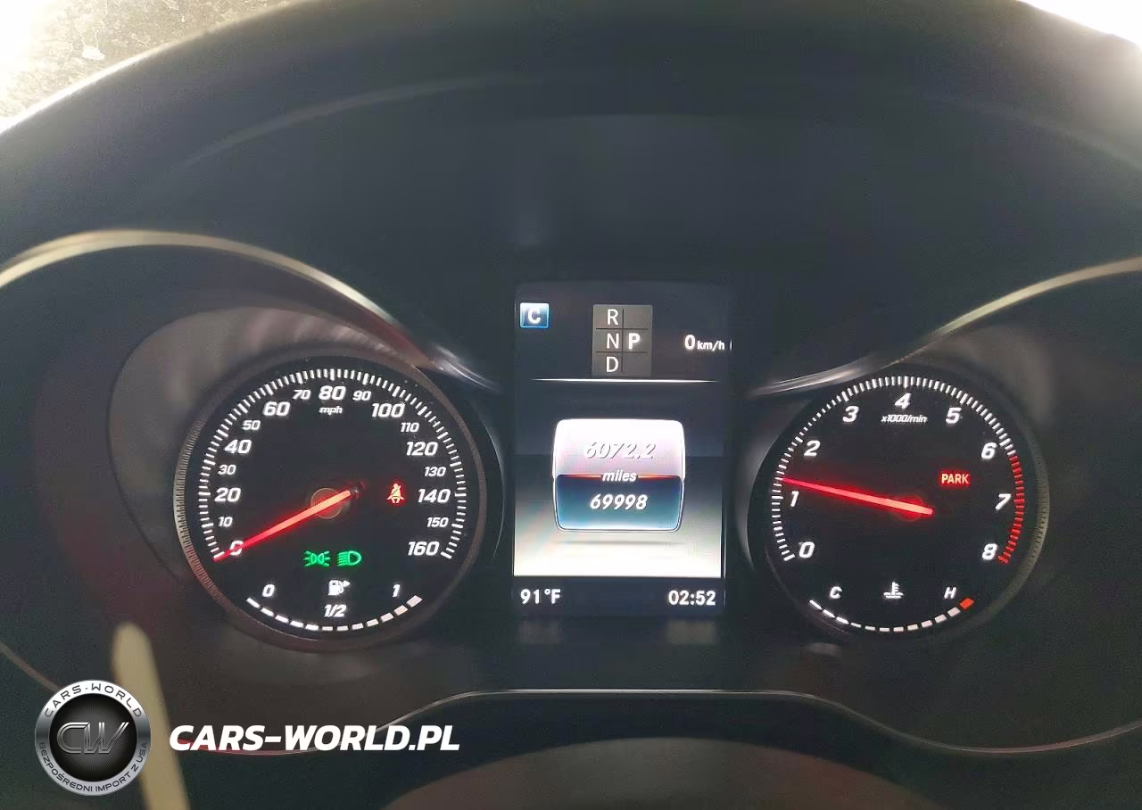 2018 Mercedes-Benz C 300 VIN:55SWF4JB1JU282148 - 9