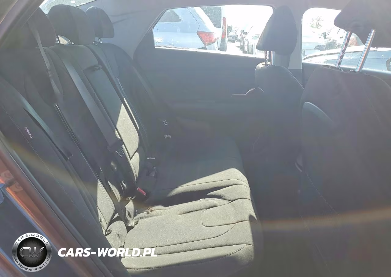 2025 Hyundai Elantra Sel VIN:KMHLS4DG2SU982322 - 10