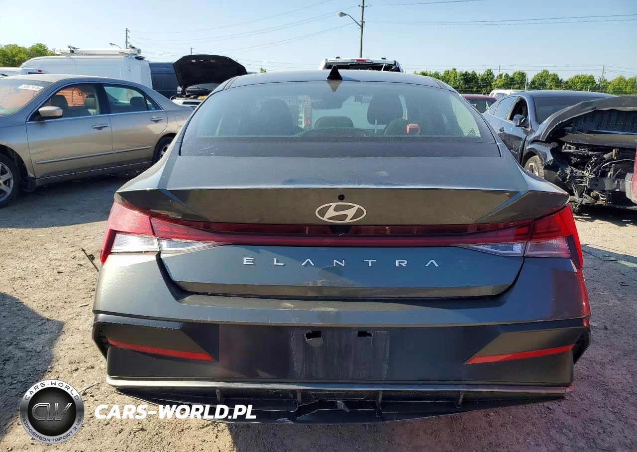 2025 Hyundai Elantra Sel VIN:KMHLS4DG2SU982322 - 6