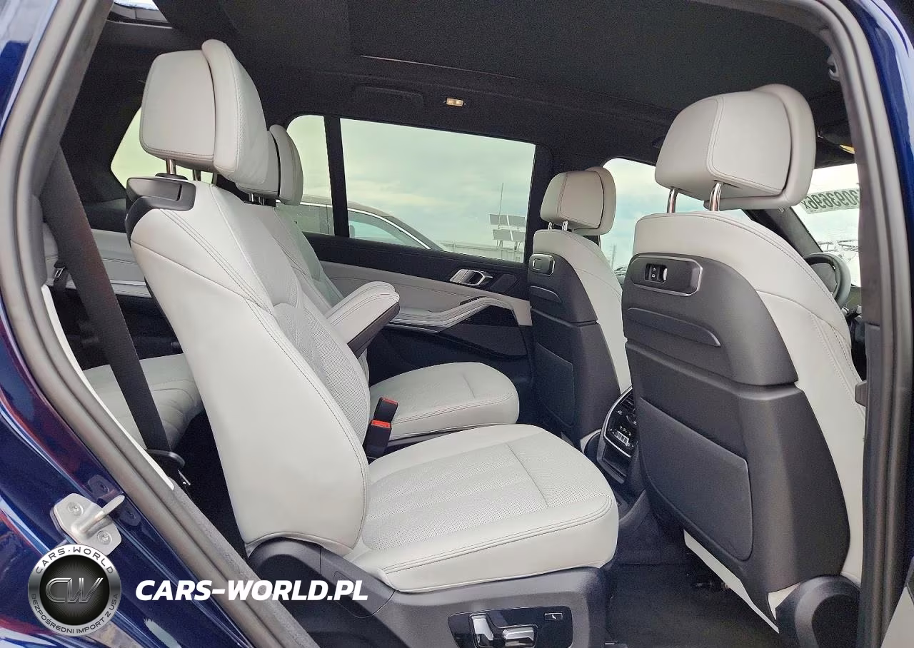 2026 BMW X7 xDrive40I VIN:5UX23EM09T9146953 - 11