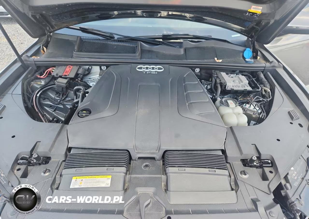 2018 Audi Q7 Premium Plus VIN:WA1LHAF72JD001297 - 12