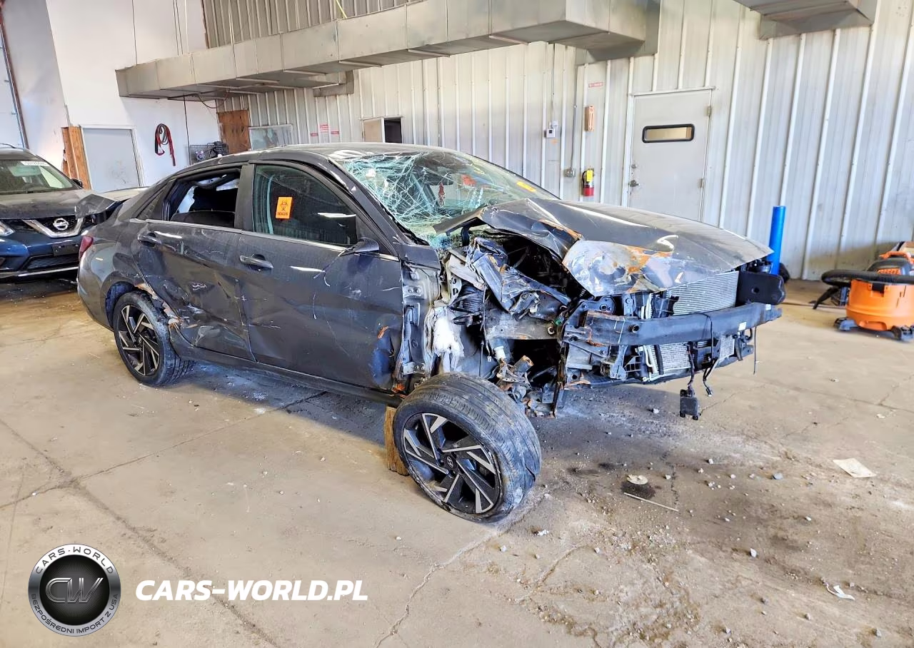 2024 Hyundai Elantra Sel VIN:KMHLS4DG6RU643587 - 4