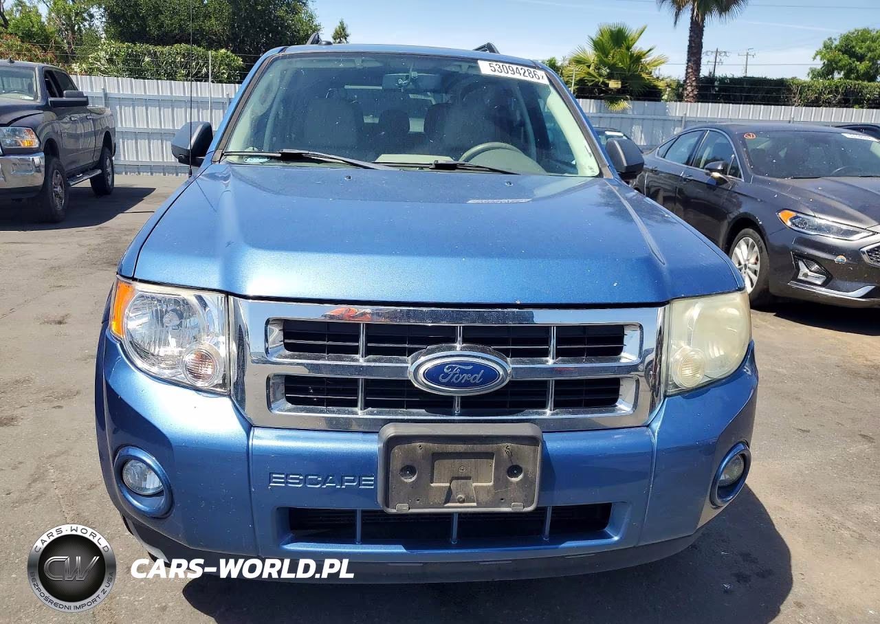 2010 Ford Escape Xlt VIN:1FMCU0D71AKC14828 - 5