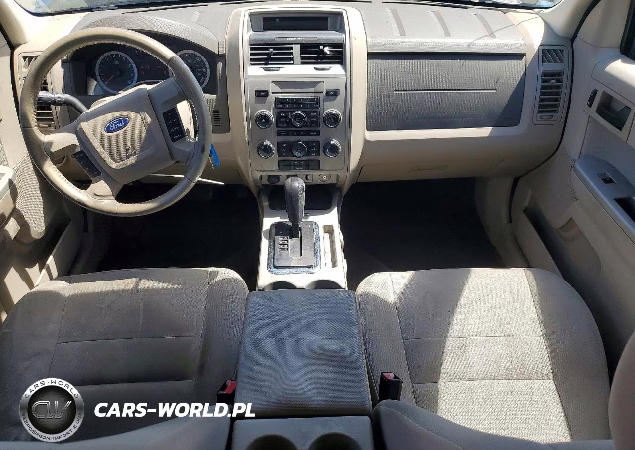 2010 Ford Escape Xlt VIN:1FMCU0D71AKC14828 - 8
