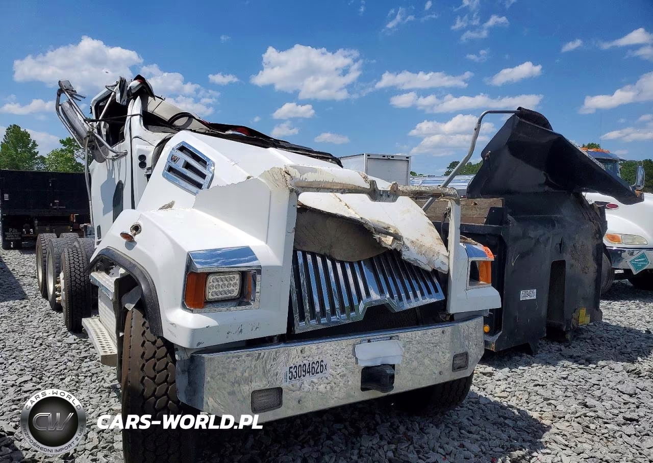 2017 Western Star 4700 Dump Truck