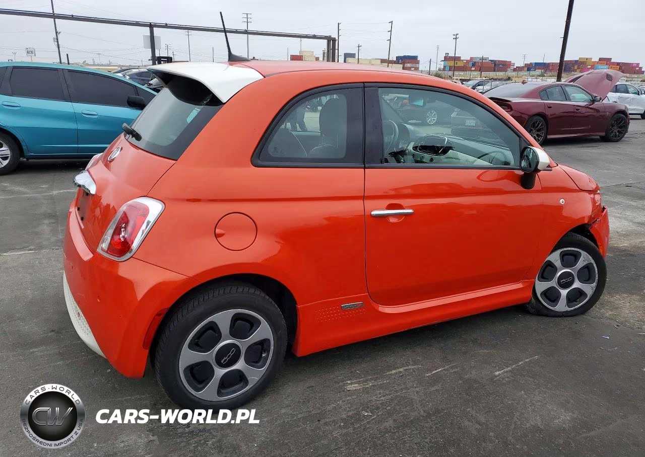 2017 Fiat 500 Electric VIN:3C3CFFGEXHT600639 - 3