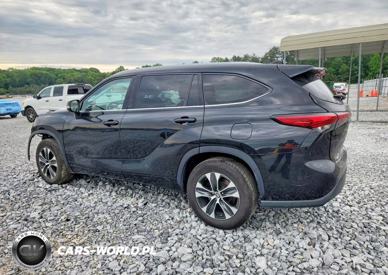 2021 Toyota Highlander Xle VIN:5TDGZRAH6MS529372 - 2