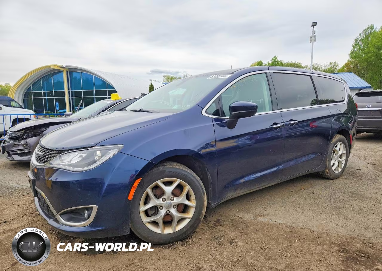 2017 Chrysler Pacifica Touring L