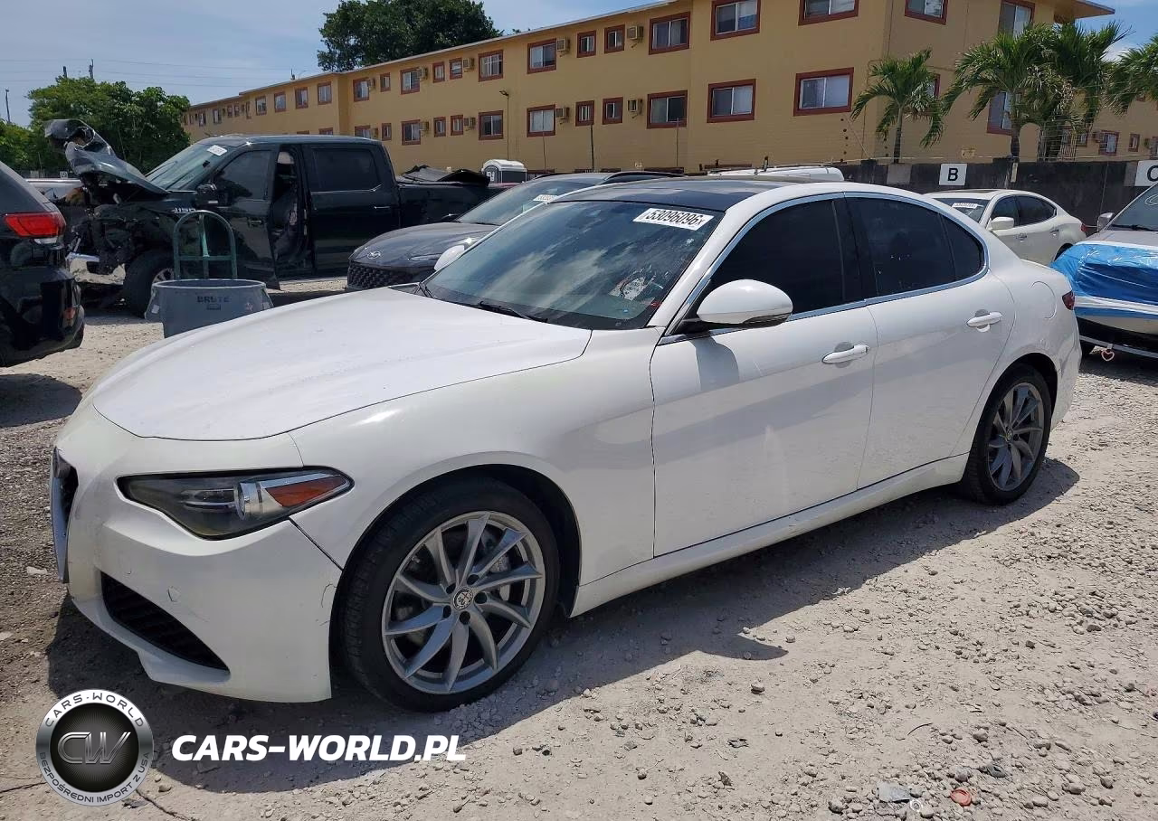 2017 Alfa Romeo Giulia Q4